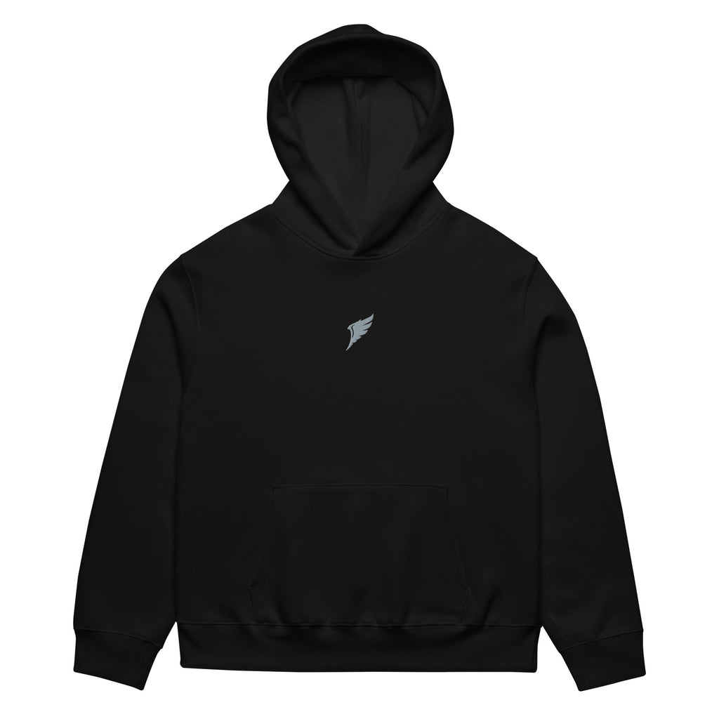 En svart oversized hoodie från Sinner Saint med ett broderat tryck mitt på bröstet i form av en broderad grå vinge